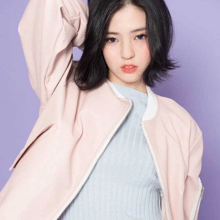 [잡담] 한소희 과거 쇼핑몰 mixxmix(믹스엑스믹스) 피팅모델 시절 | 인스티즈