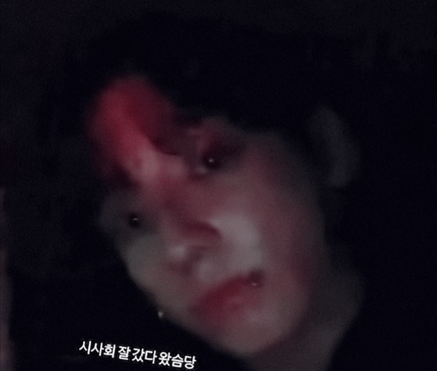 [마플] 정국 인스스에 셀카 첨 올린거라며 | 인스티즈