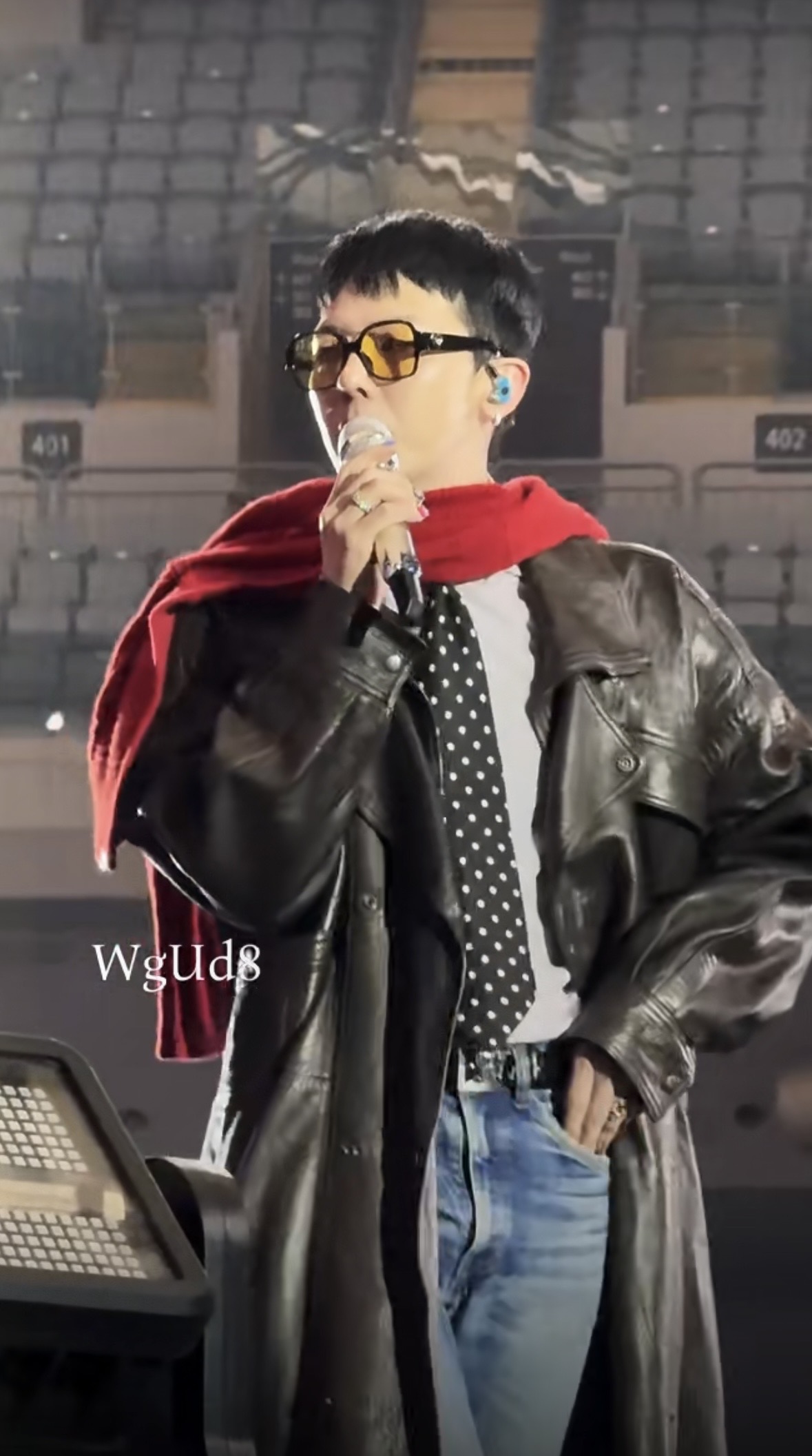 [잡담] 지디 오늘 사복 개쳐이쁘다... | 인스티즈