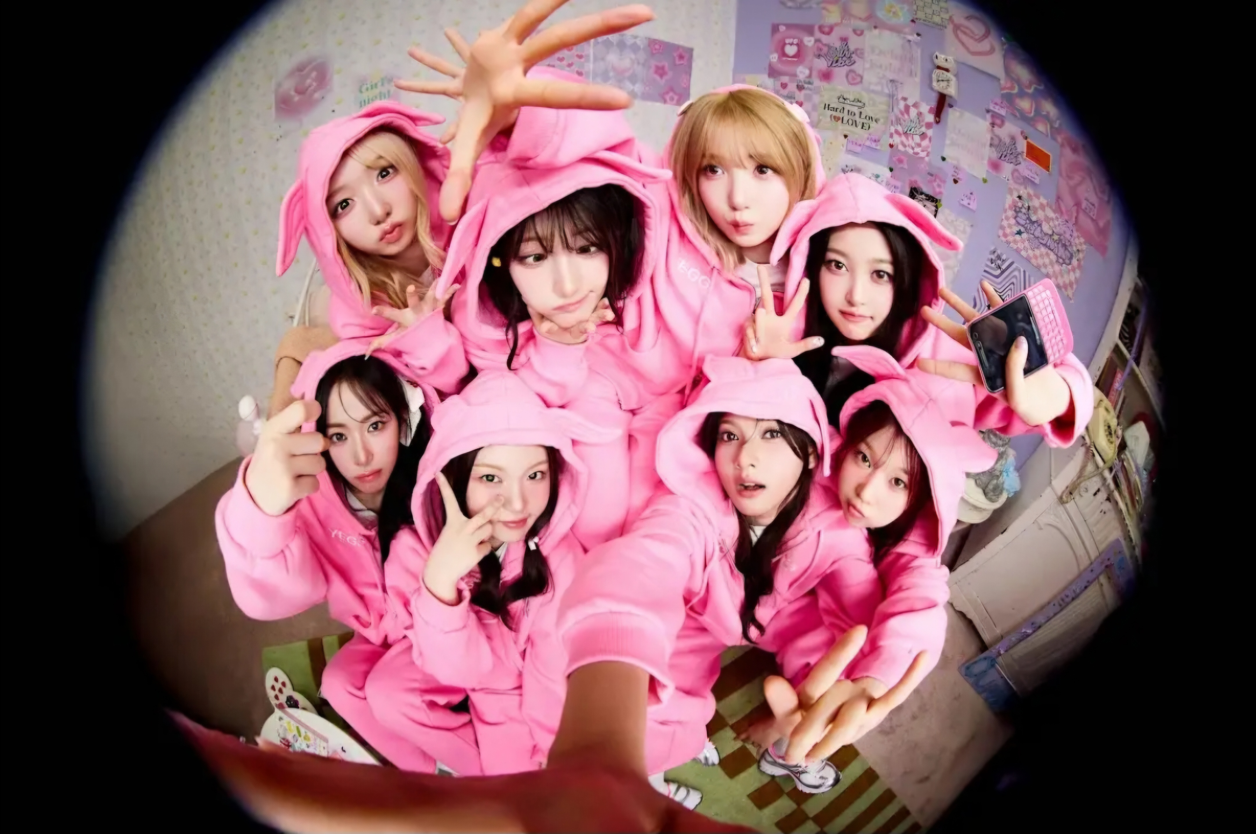 [잡담] 히토미 그룹 컨포 뜬 거 귀엽다 | 인스티즈