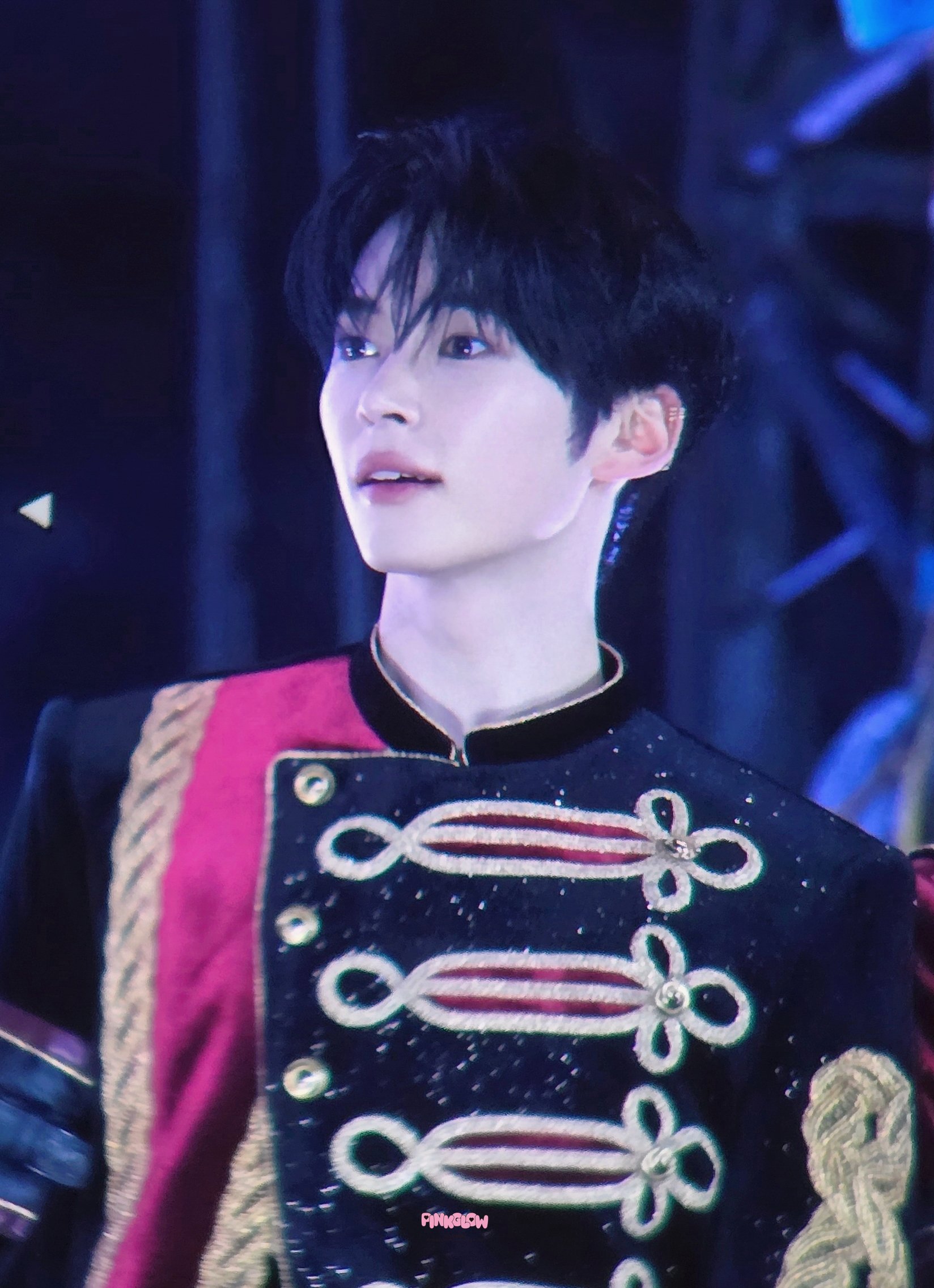 [잡담] 진지하게 성한빈 오늘 얼굴도 얼굴인데 완전 왕자님이야 | 인스티즈