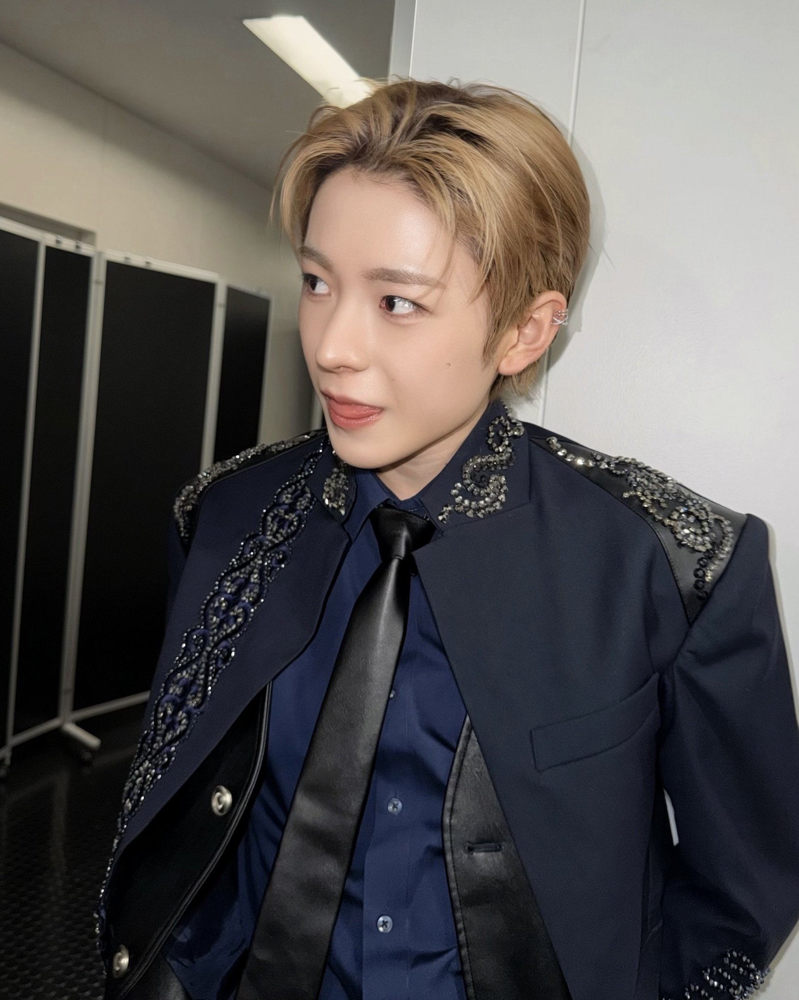 [잡담] 유우시 오늘 착장 쓰리피스인점이 개처조음 | 인스티즈