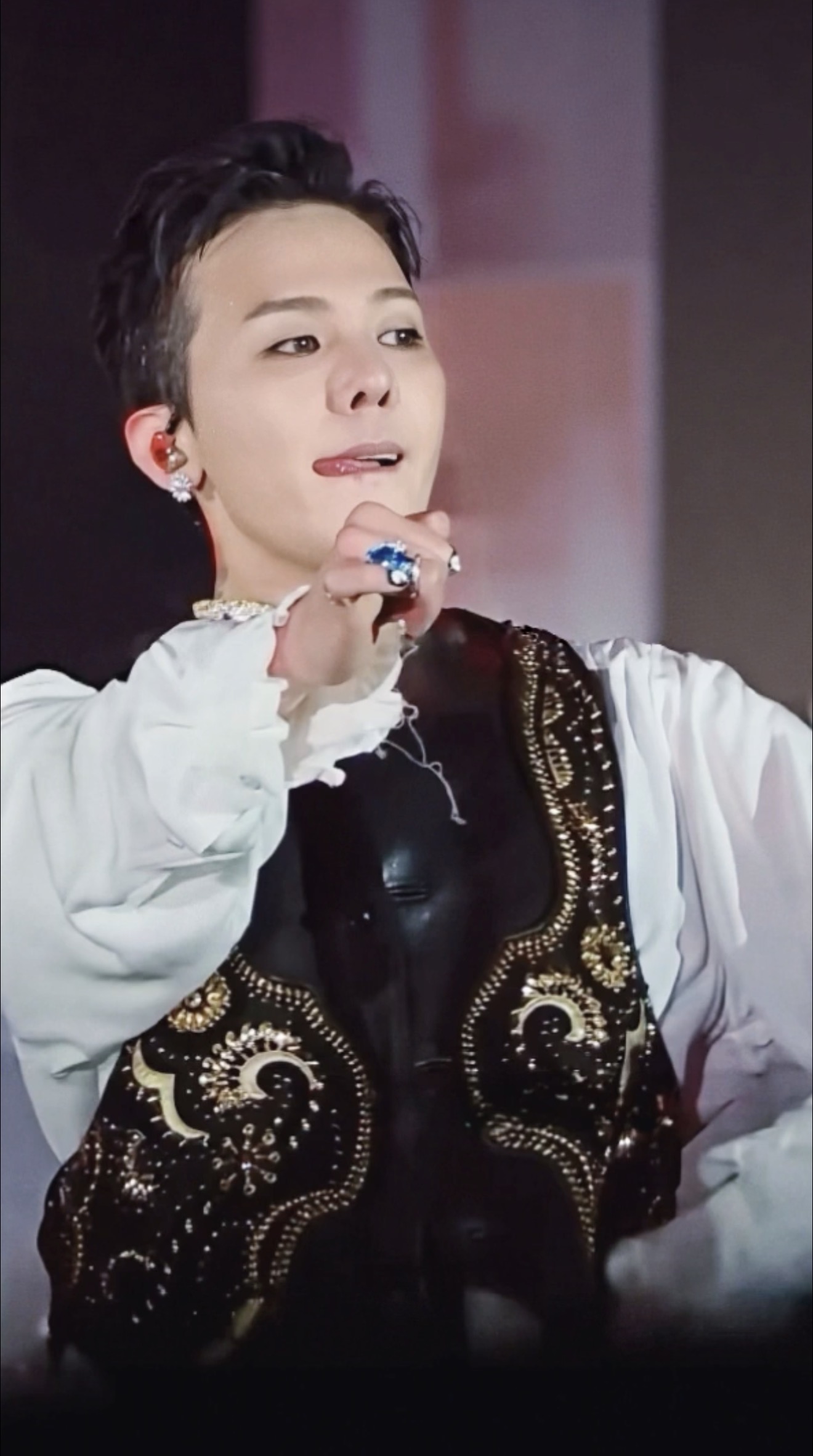 [잡담] 3일간의 지디 앙코르 콘서트 의상들 | 인스티즈