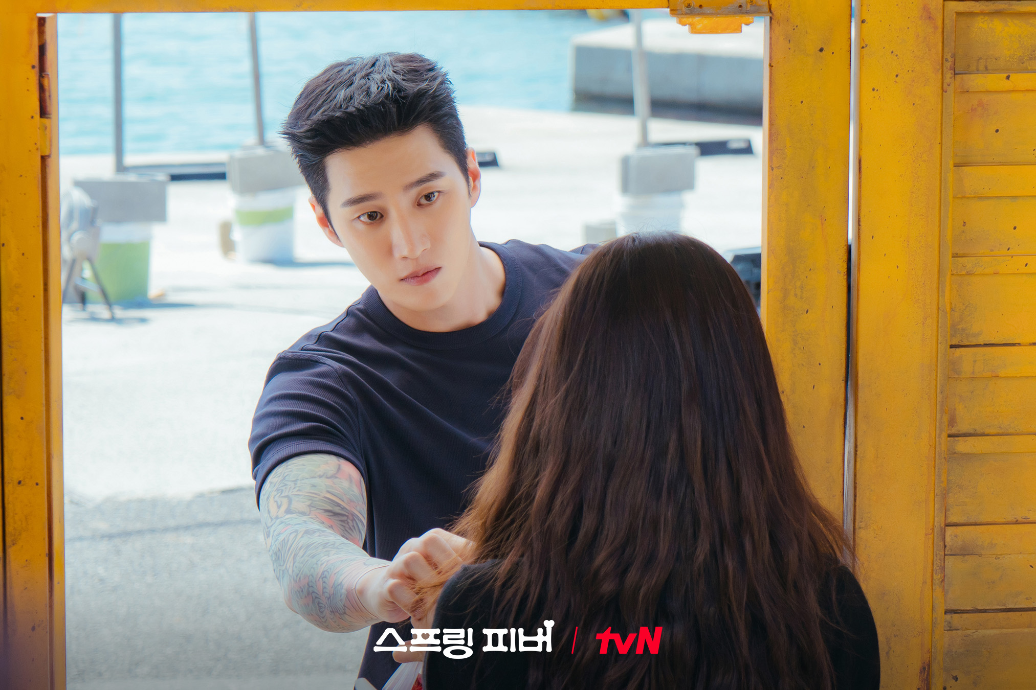 [잡담] 스프링피버) 안보현이 소개하는 '선재규' 키워드!#에너지💪🏻 #순애보💘 #조카바보👨‍👦거친 겉모습 속 달달한 반전 매력😎돌진형 상남자 선재규로 완벽 변신한 안보현✨ | 인스티즈