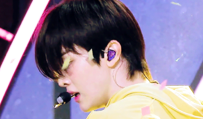 [잡담] 성찬 이날 무대 ..청순력 대박.. | 인스티즈