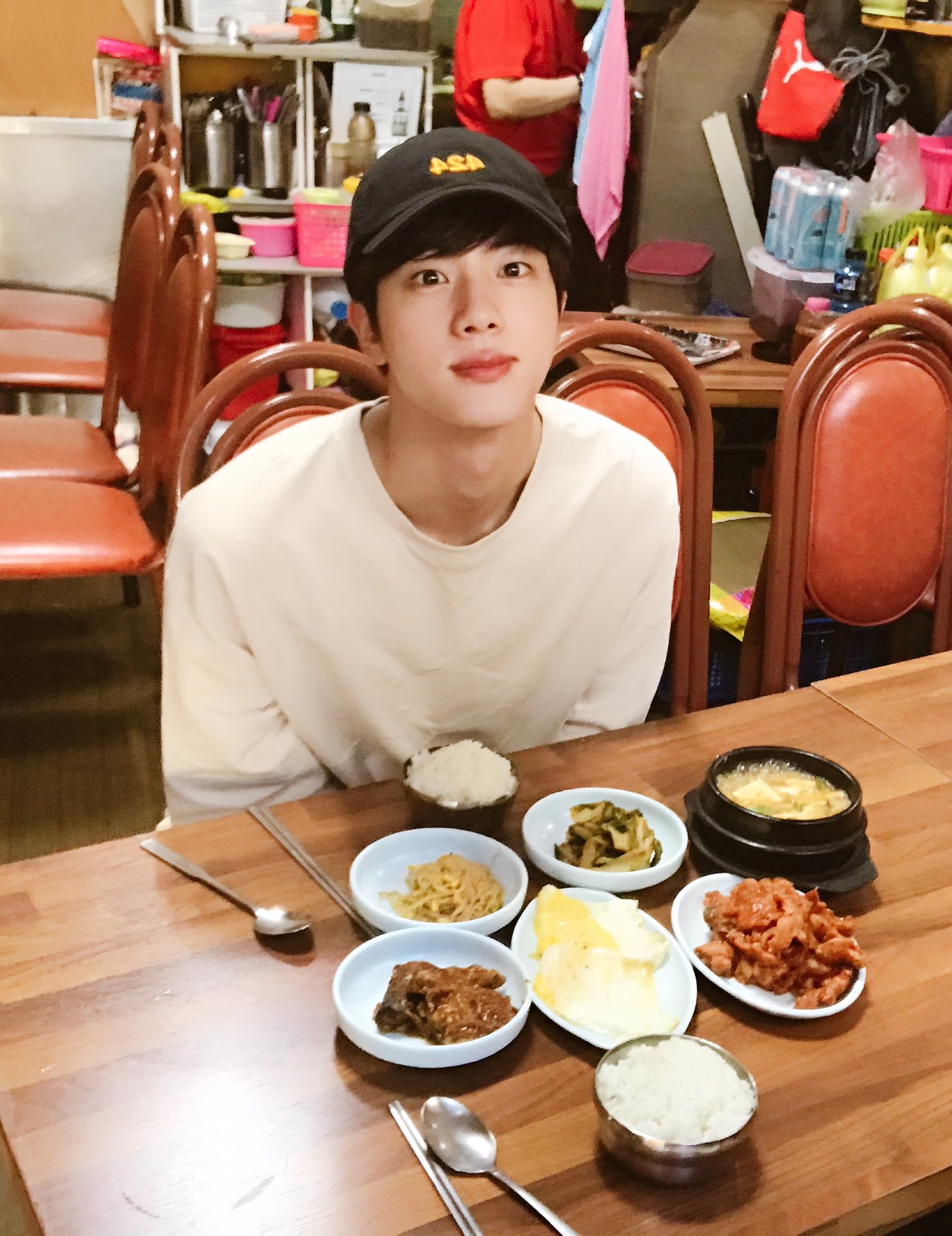 [잡담] 방탄 진 오늘이랑 예전 짤 봐 | 인스티즈