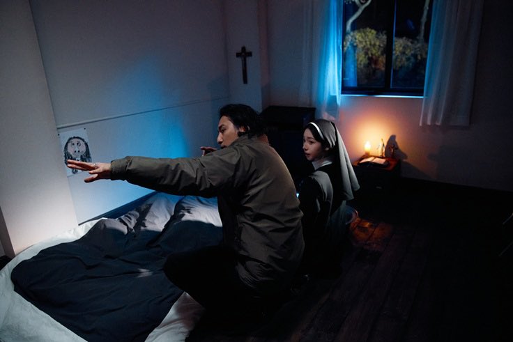 [잡담] 라파엘라 수녀님 비하인드 카리나 사진 | 인스티즈