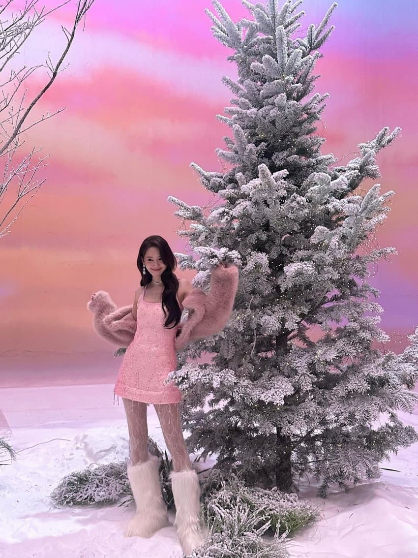 [잡담] 윤아 실물 개화려하다는거 이거 보니까 좀 알거같애 | 인스티즈