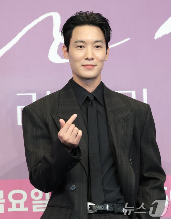 [잡담] 러브미) 제작발표회 포토타임 | 인스티즈