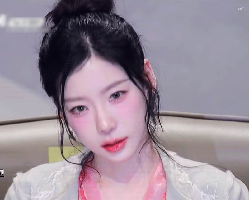 [잡담] 태연언니 복숭아찹쌀떡 같아 | 인스티즈