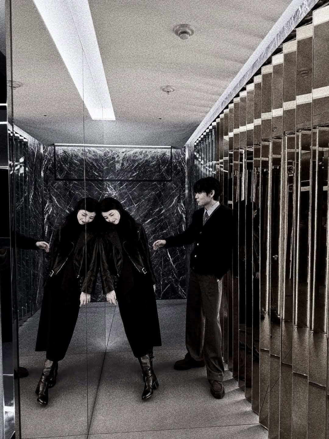 [잡담] 셀린느 수지 박보검 뷔 투어스 단체사진 올라왔네 | 인스티즈