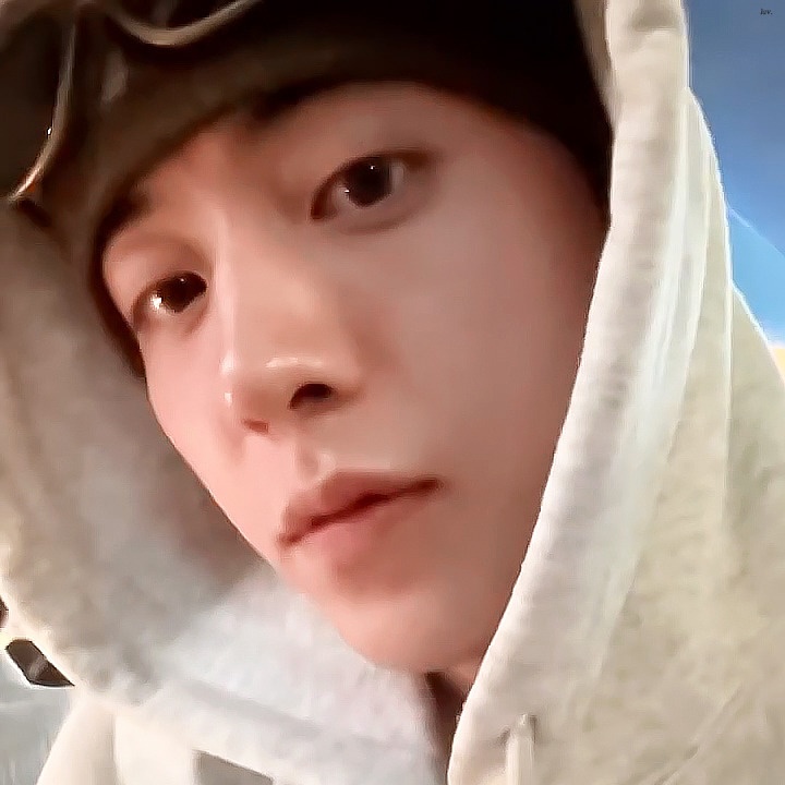 [잡담] 순캡말고 찐 남주혁 최근얼굴..........jpg | 인스티즈