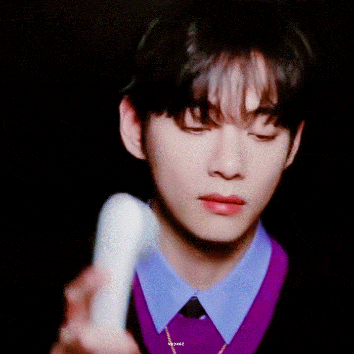 [잡담] 뷔 살 개많이뺀 듯 | 인스티즈