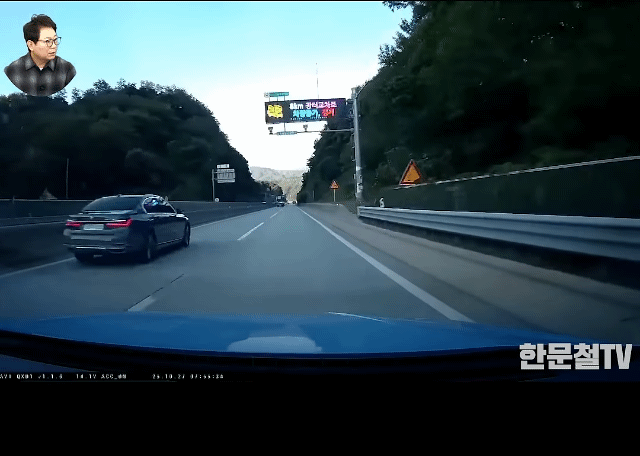 과속은 잘못했지만 너무 억울하다며 한문철에 제보한 운전자.gif | 인스티즈