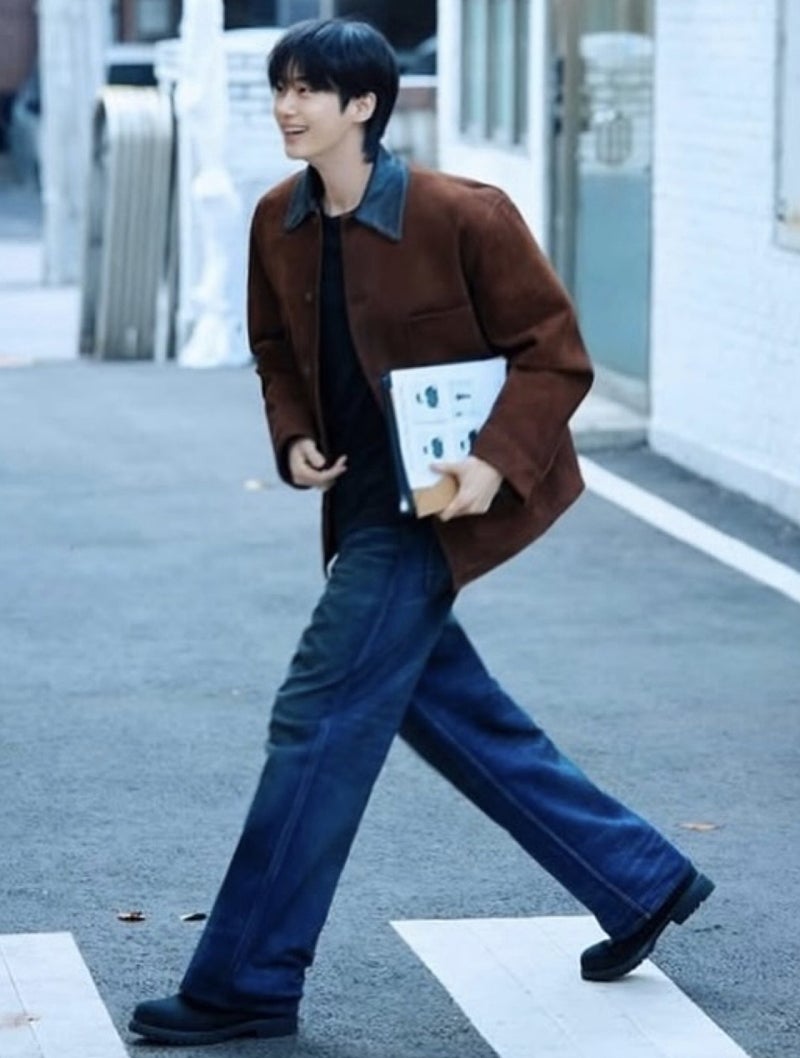 [잡담] 변우석 이사진 이거같음 | 인스티즈