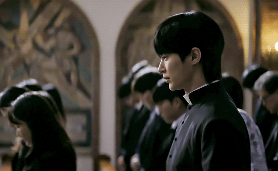 [잡담] 변우석 사제복 잘어울리는데 | 인스티즈