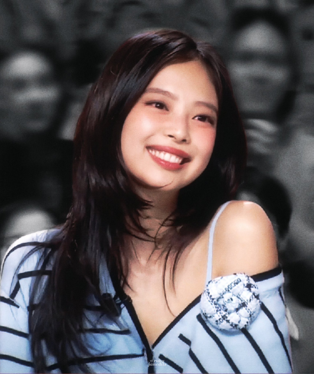 [잡담] 제니 올해 음악도 음악인데 헤메코가 | 인스티즈