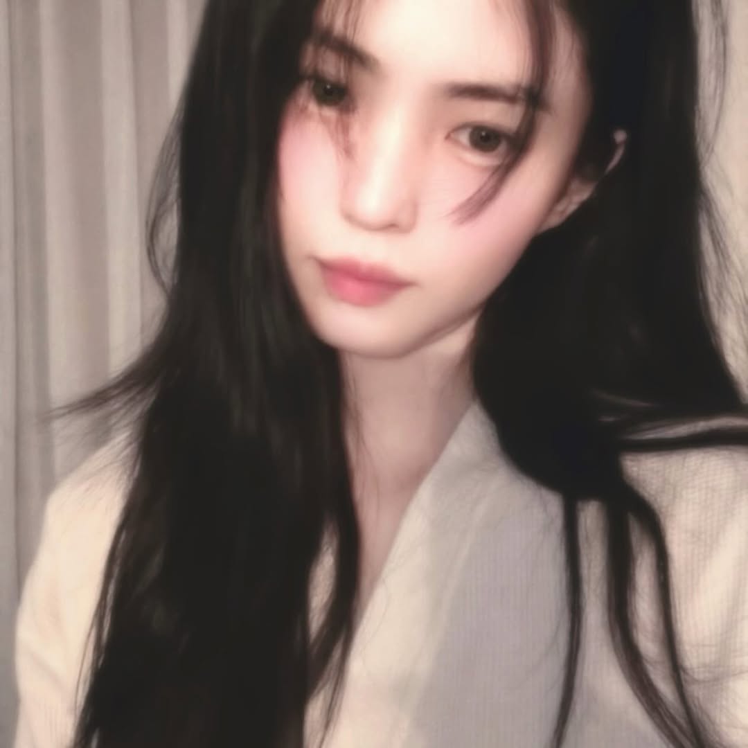 [잡담] 한소희) 251222 한소희 인스타 👋 | 인스티즈