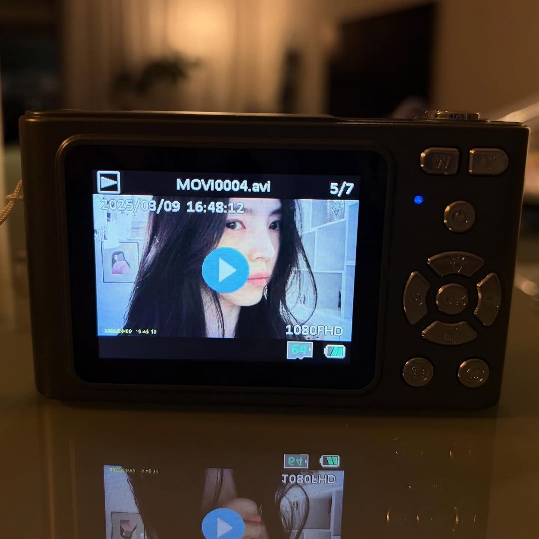 [잡담] 한소희) 251222 한소희 인스타 👋 | 인스티즈