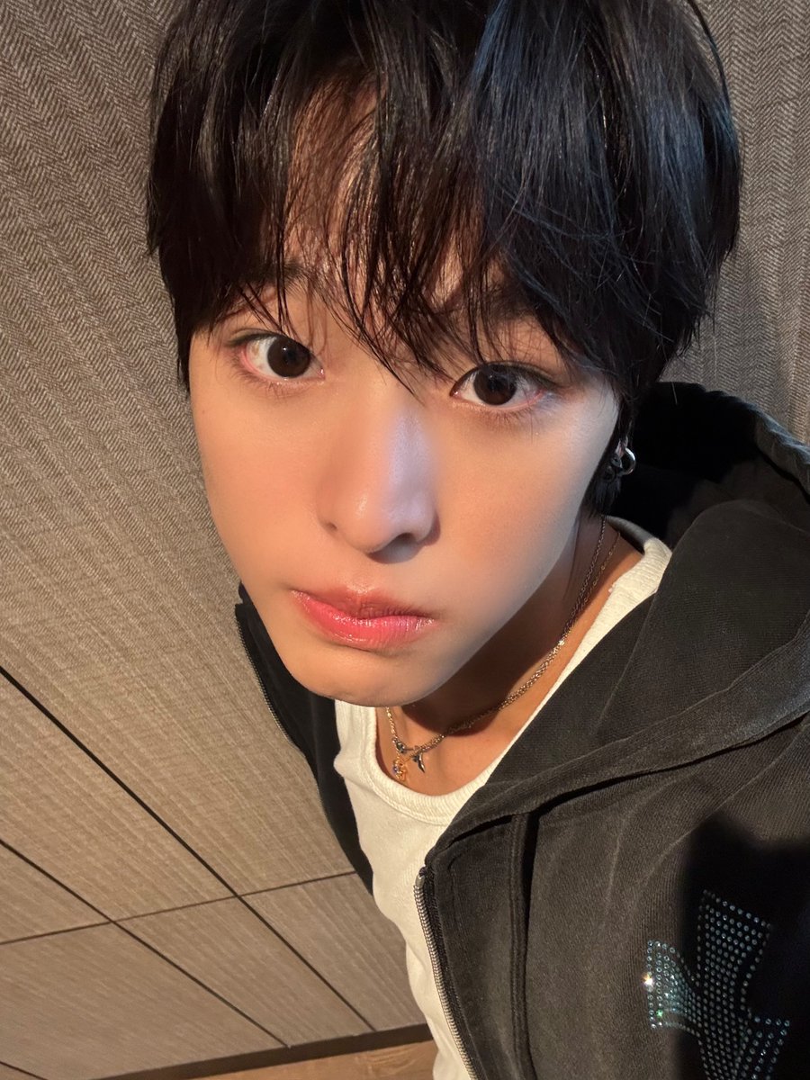 [잡담] 요즘 나의 깜고 보석함....🐈‍⬛🖤 | 인스티즈