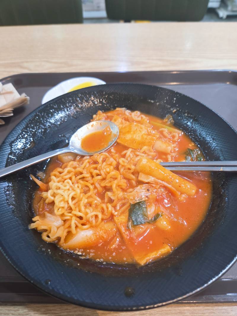 [잡담] 이게 다 먹은거라면 믿겠니 | 인스티즈