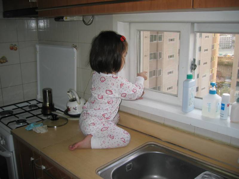 [잡담] 우와 나 어릴때 사진인데 짱귀임 | 인스티즈