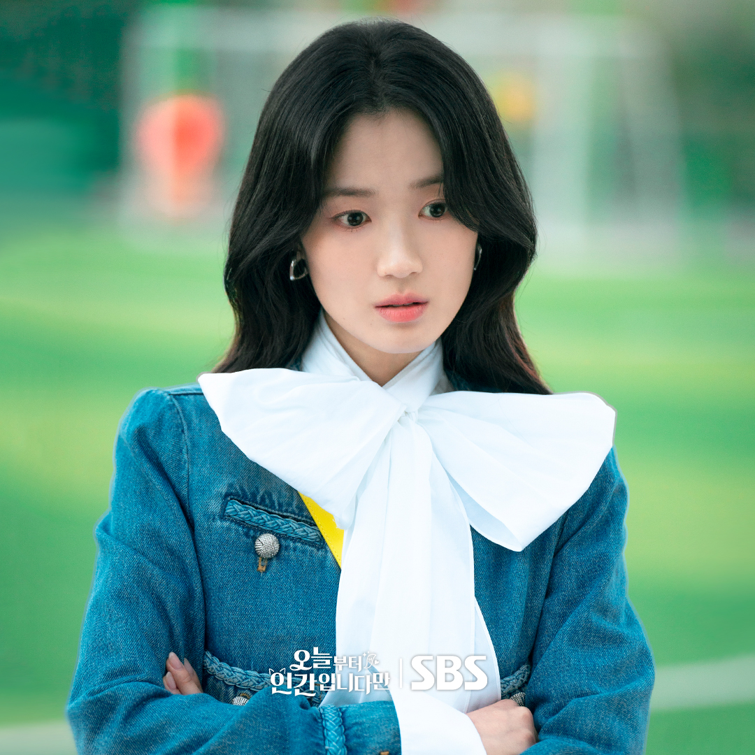 [잡담] 오인간) 나 MZ 구미호랑 월클 축구선수 좋아했네,,,♥어딘가 수상한 김혜윤과 로몬의 첫 만남?! | 인스티즈