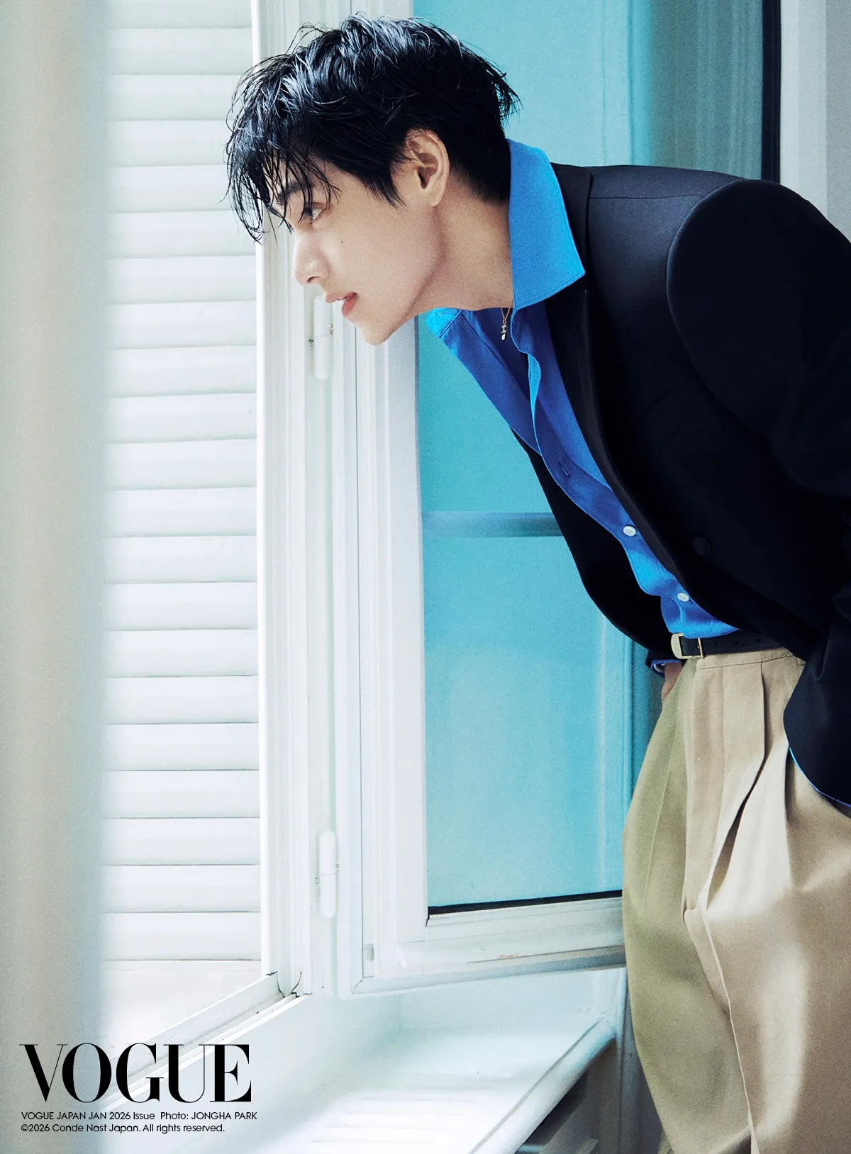 [잡담] 방금 공개된 방탄 뷔 <보그재팬> 2종 커버,화보 | 인스티즈