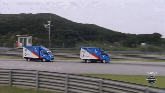 CJ 대한통운 오네 택배트럭 레이싱 개최 | 인스티즈