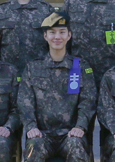 [잡담] 엔 정우 생태 중대장이라길래 봤는데 | 인스티즈