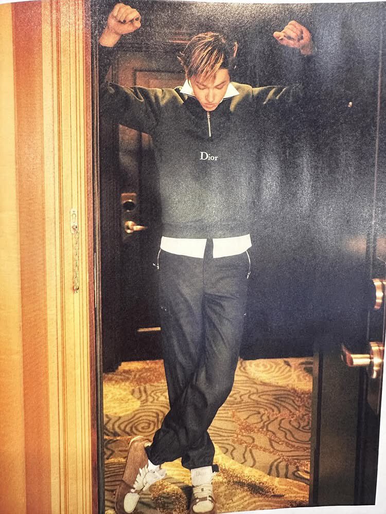 [잡담] 코르티스 GQ 셔츠타이화보 좀 고화질 뜸 | 인스티즈