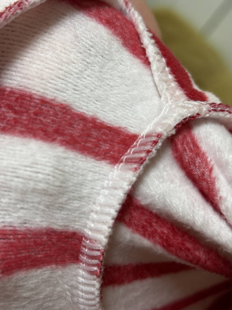 [잡담] 파자마 어깨부분 재봉에 뭐가 있는데 | 인스티즈