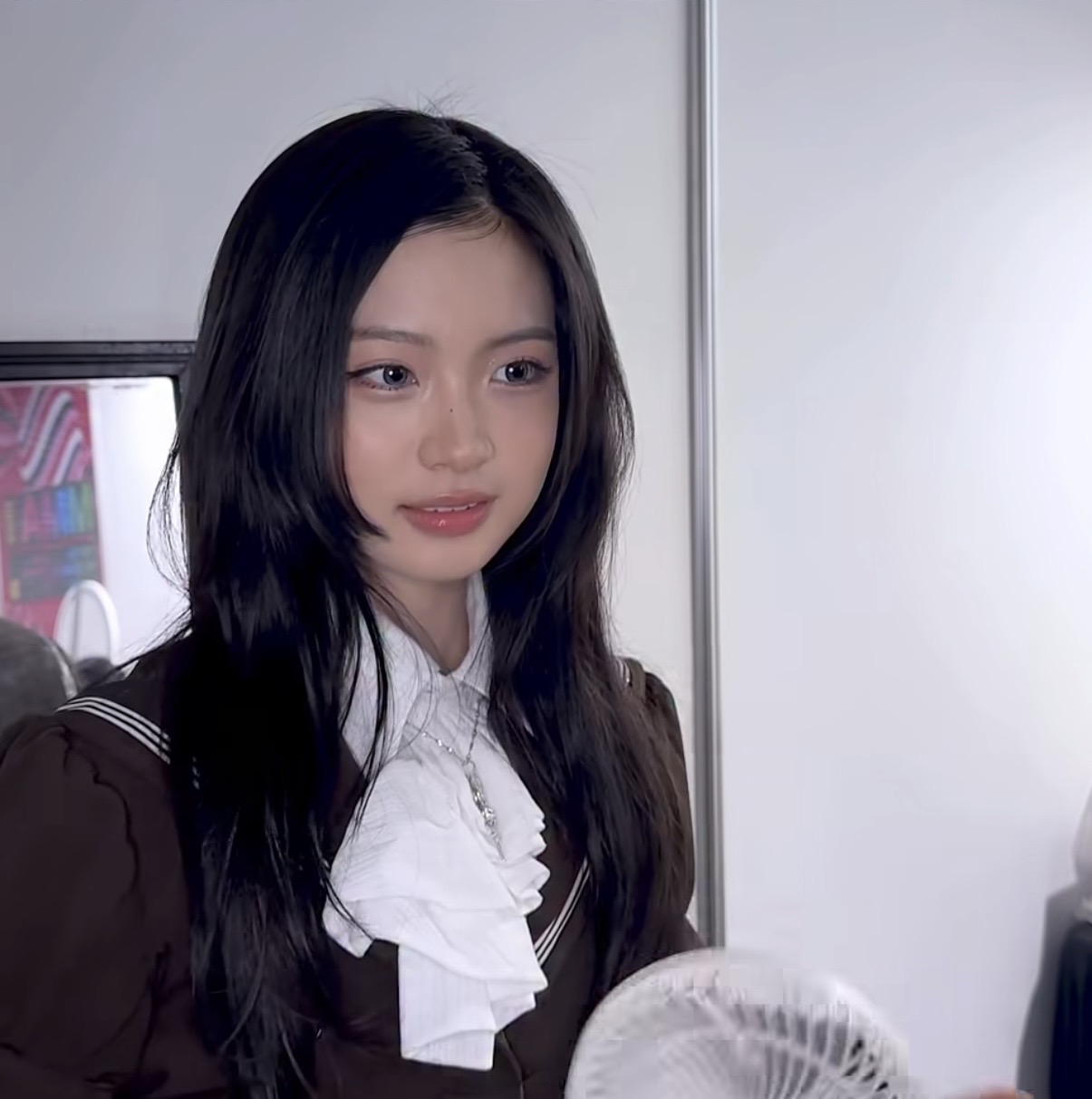 [잡담] 키키에서 이 사람 너무 내 스타일로 이뻐ㅠㅠ | 인스티즈