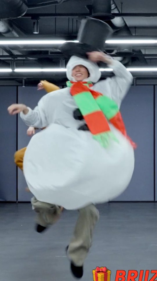 [잡담] 앤톤 또 얼마나 신난거야 | 인스티즈