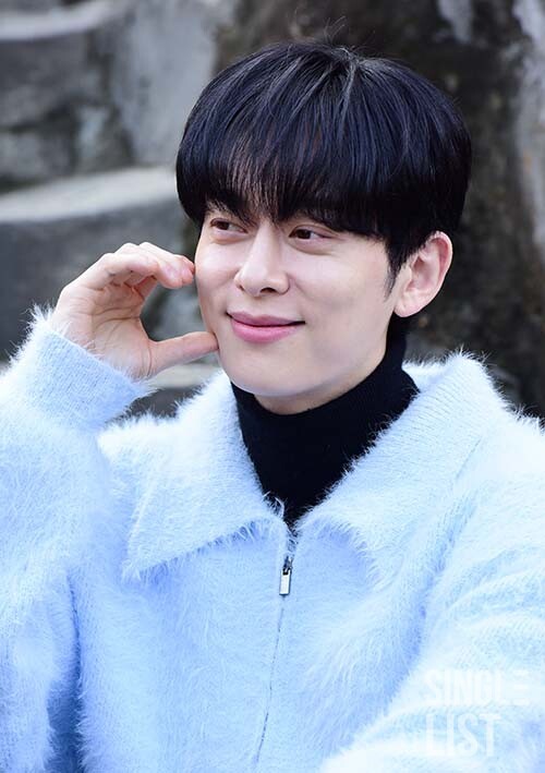 [정보/소식] [인터뷰②] 보이프렌드 동현 "조정석·조승우처럼 다 잘해보고파" | 인스티즈