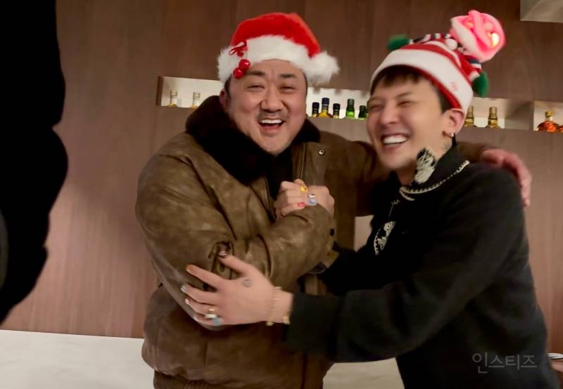 오늘자 지드래곤 & 마동석 ㅇㅇㅈ..jpgif | 인스티즈