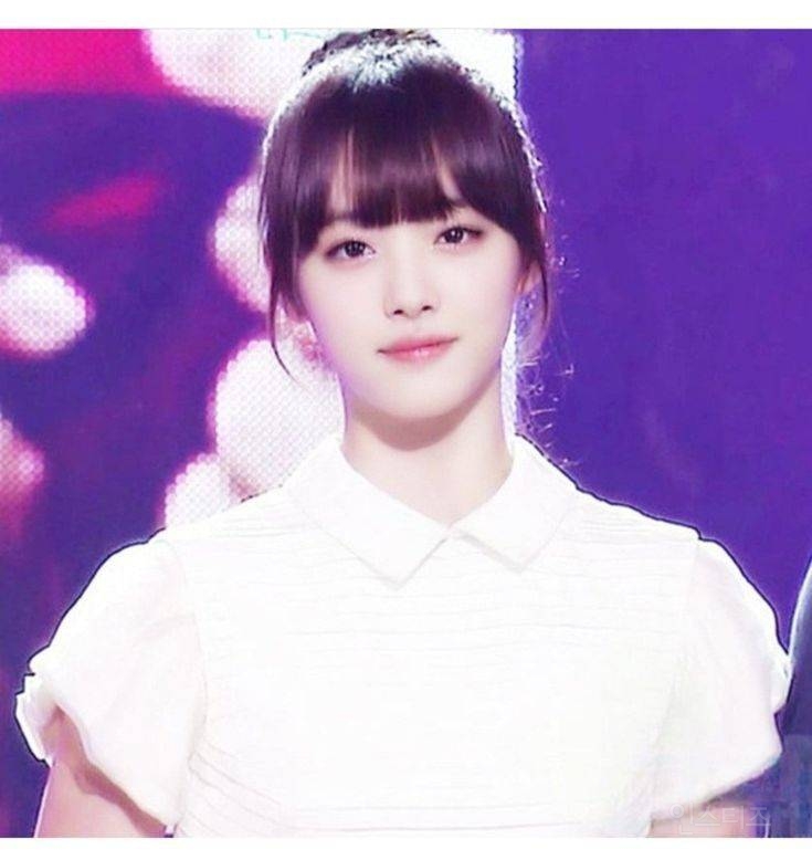 공주같은 인기가요 MC 보던 시절의 설리.jpg | 인스티즈