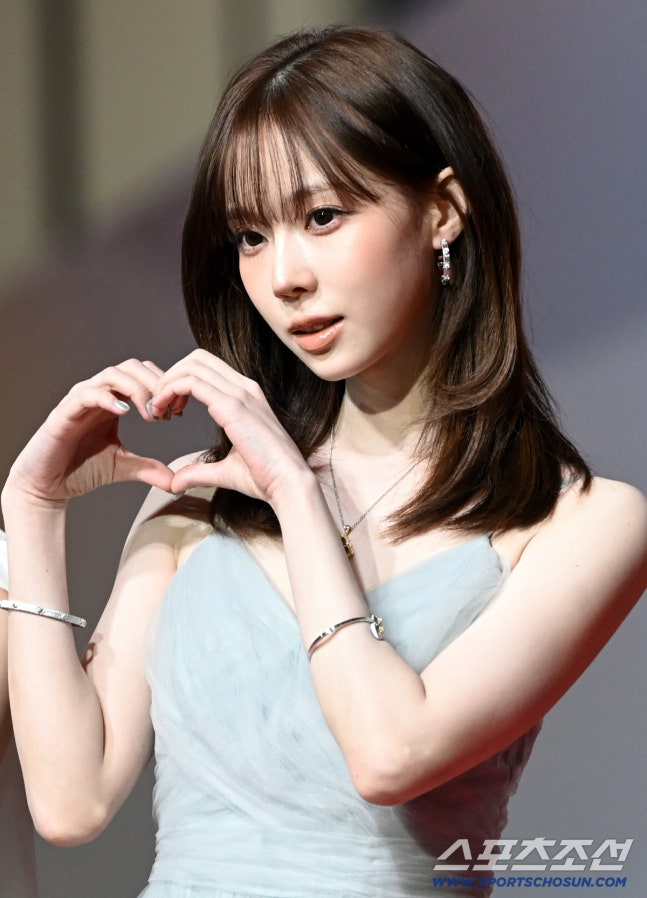 [마플] 오늘 SBS 가요대전 윈터 레드카펫 기사사진 | 인스티즈