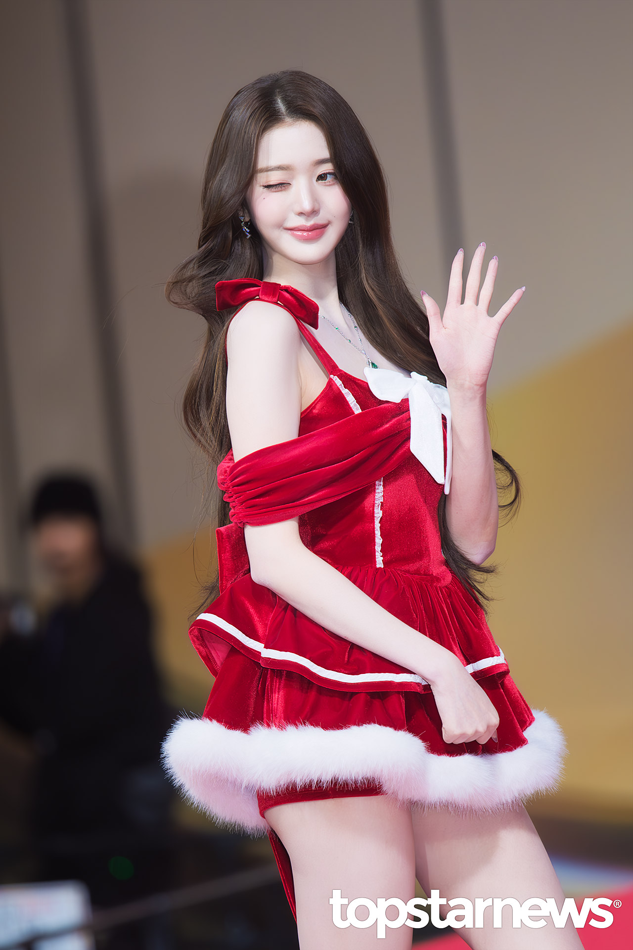 [정보/소식] 오늘 산타걸 착장 장원영 | 인스티즈