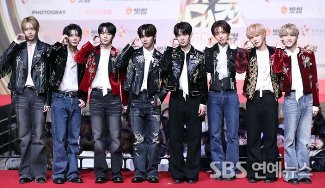 [정보/소식] 남자아이돌 가요대전 레카 단체사진 모음 | 인스티즈