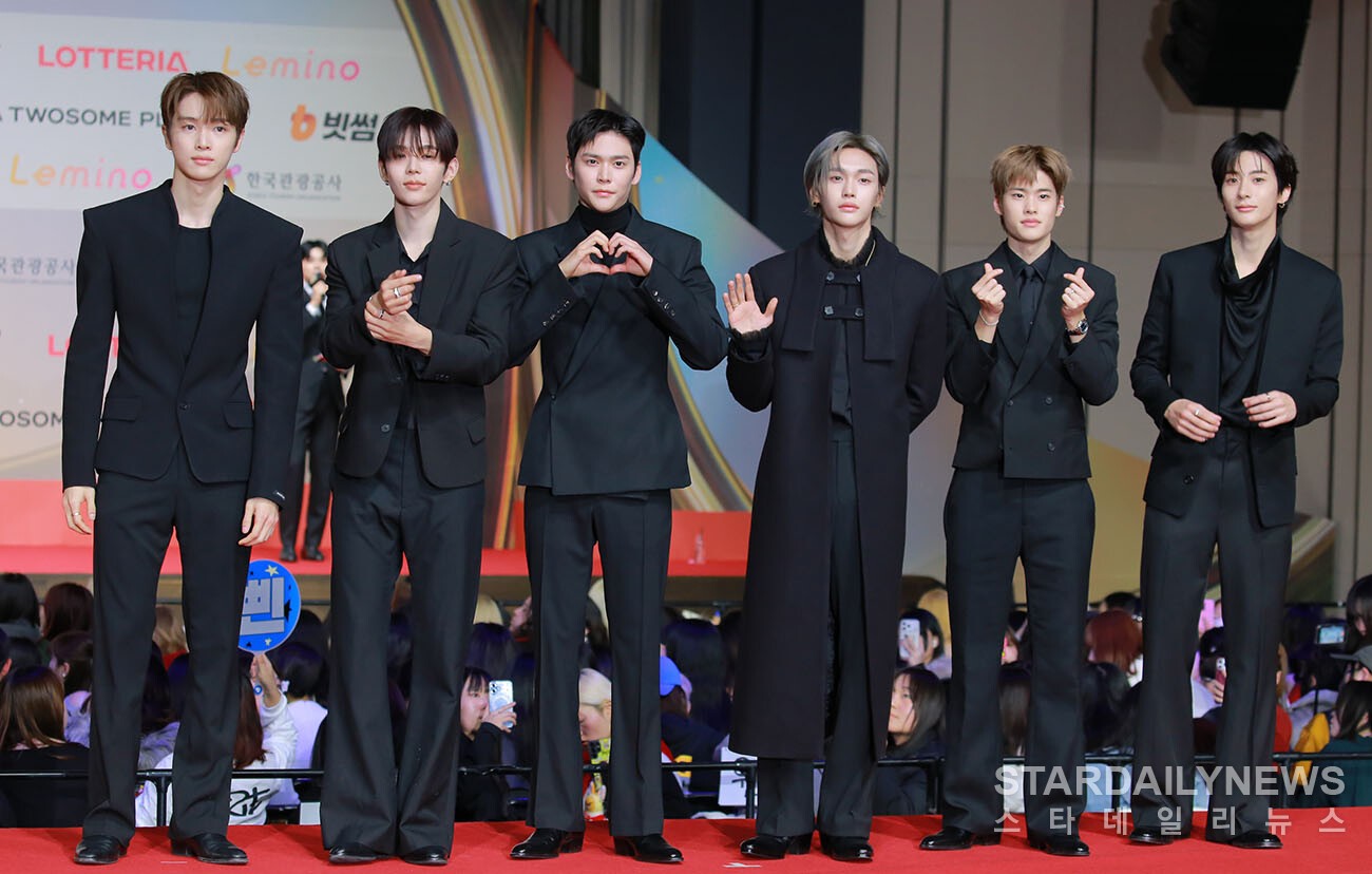 [정보/소식] 남자아이돌 가요대전 레카 단체사진 모음 | 인스티즈