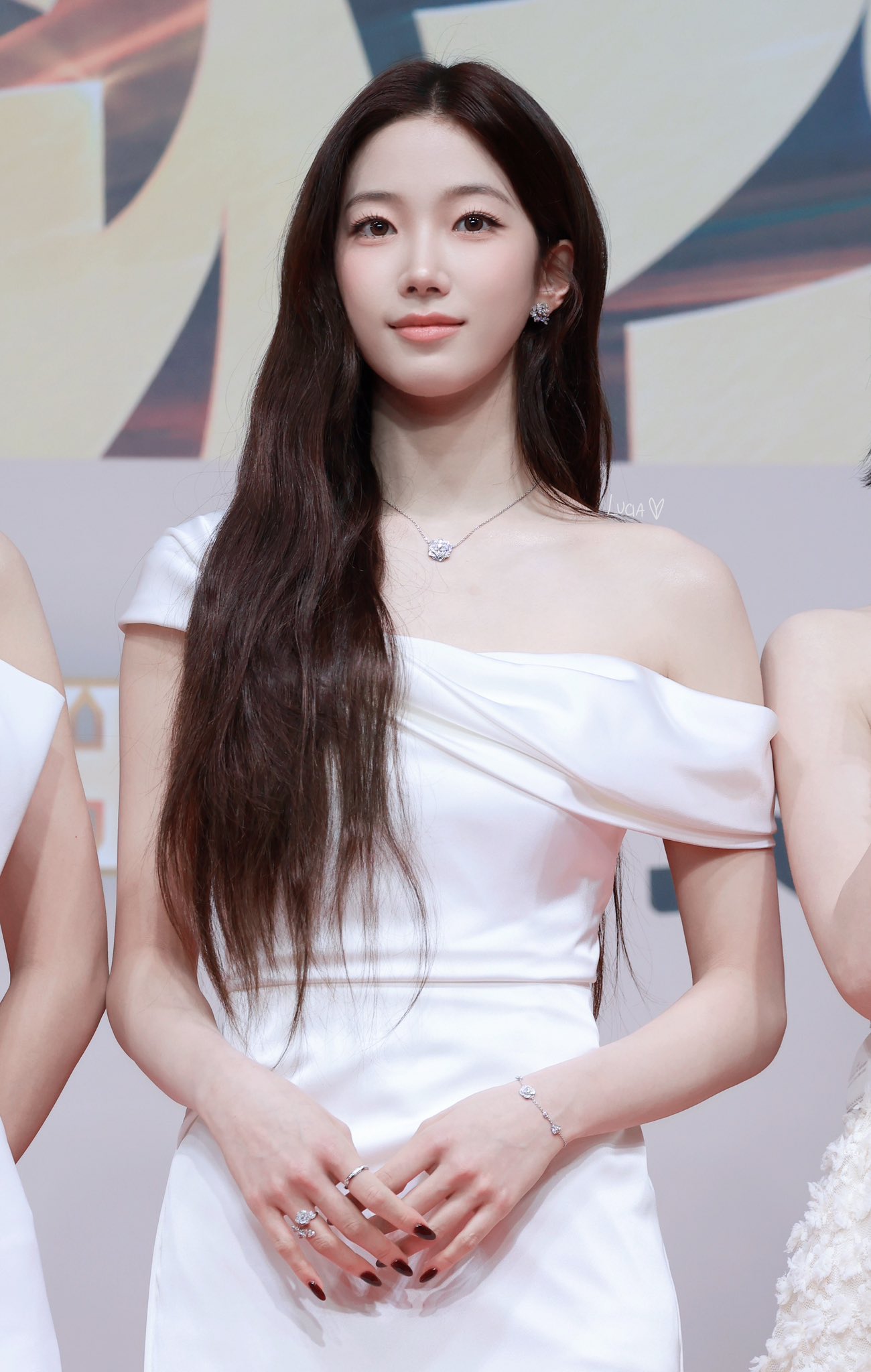 [잡담] 내 취향 여돌 둘인데 스텔라랑 카즈하 .... 🤍 공통점 있어보여? | 인스티즈