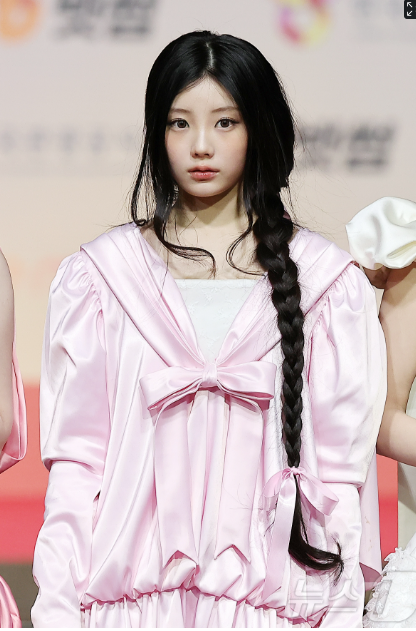 [잡담] 아일릿 얼굴이 의상 이겼네ㅋㅋ | 인스티즈