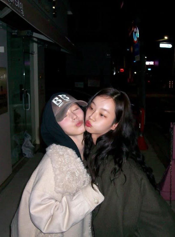 [잡담] 3년째 크리스마스를 함께 보낸 혜리와 미연🎄💗 | 인스티즈