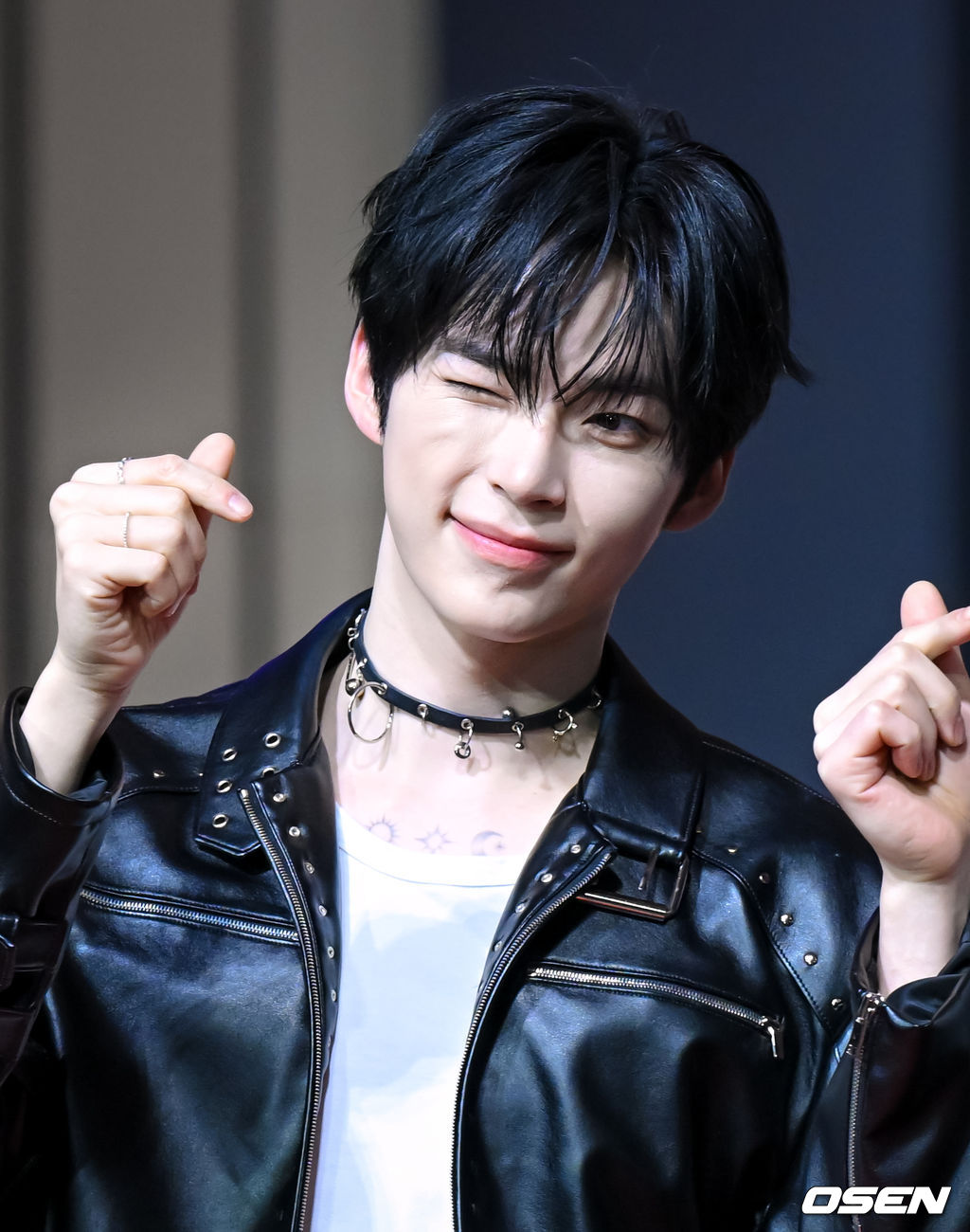 [잡담] 성한빈 기사 사진이 이만큼 귀여움 | 인스티즈