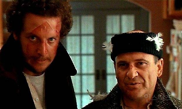 나홀로집에 도둑들 코스프레한 아기들 | 인스티즈