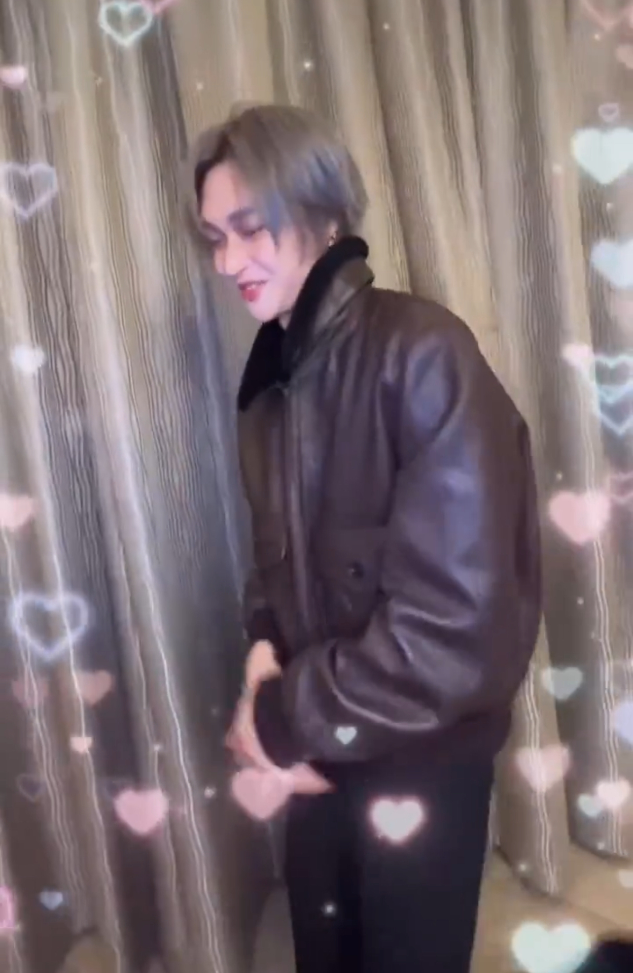 [잡담] 이렇게 수줍어하는 원빈 | 인스티즈