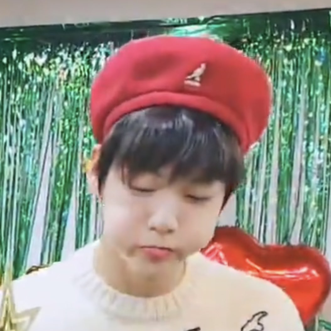 [잡담] 최수빈 ㄹㅇ 햄스터냐고ㅋㅋㅋㅋㅋㅋㅋ 먹이주머니 쓰겤ㅋㅋㅋㅋㅋㅋ | 인스티즈