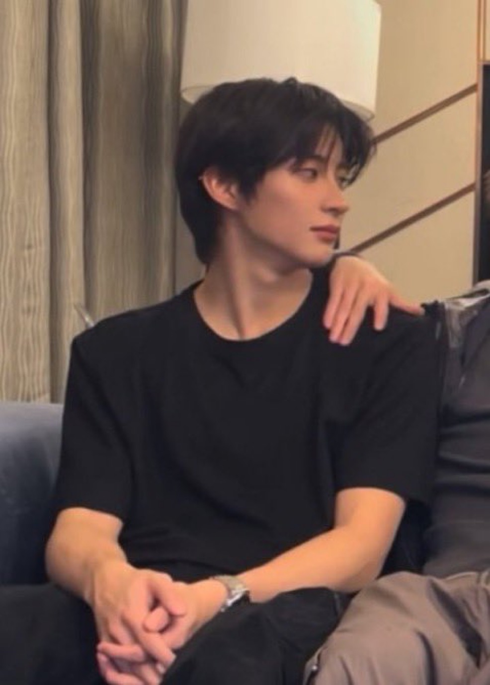 [잡담] 앤톤 이 사진 진짜 공기가 다름 | 인스티즈