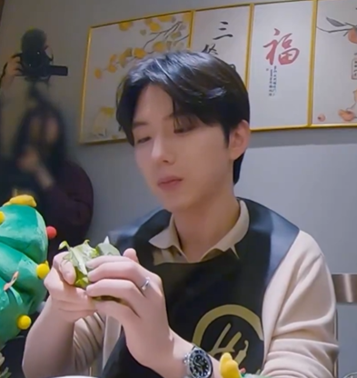 [잡담] 하이디라오에서 쌈싸먹는 아이돌 | 인스티즈